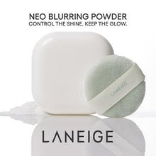 LANEIGE Neo Blurring Powder – Oil-Absorbing, Smoothing, Pore-Blurring Compact with Blue Hyaluronic Acid and Travel-Friendly Design.