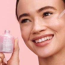 LANEIGE Glowy Makeup Serum: Hydrating Primer for Smooth, Dewy, and Radiant Skin with a Natural Highlight.